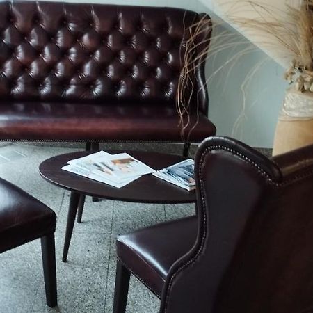 שווצינגן Hotel Am Theater מראה חיצוני תמונה