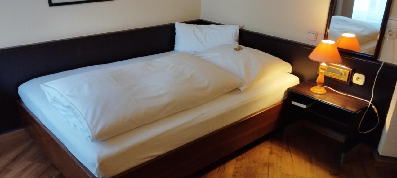 שווצינגן Hotel Am Theater מראה חיצוני תמונה